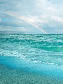 海伊有架彩虹桥